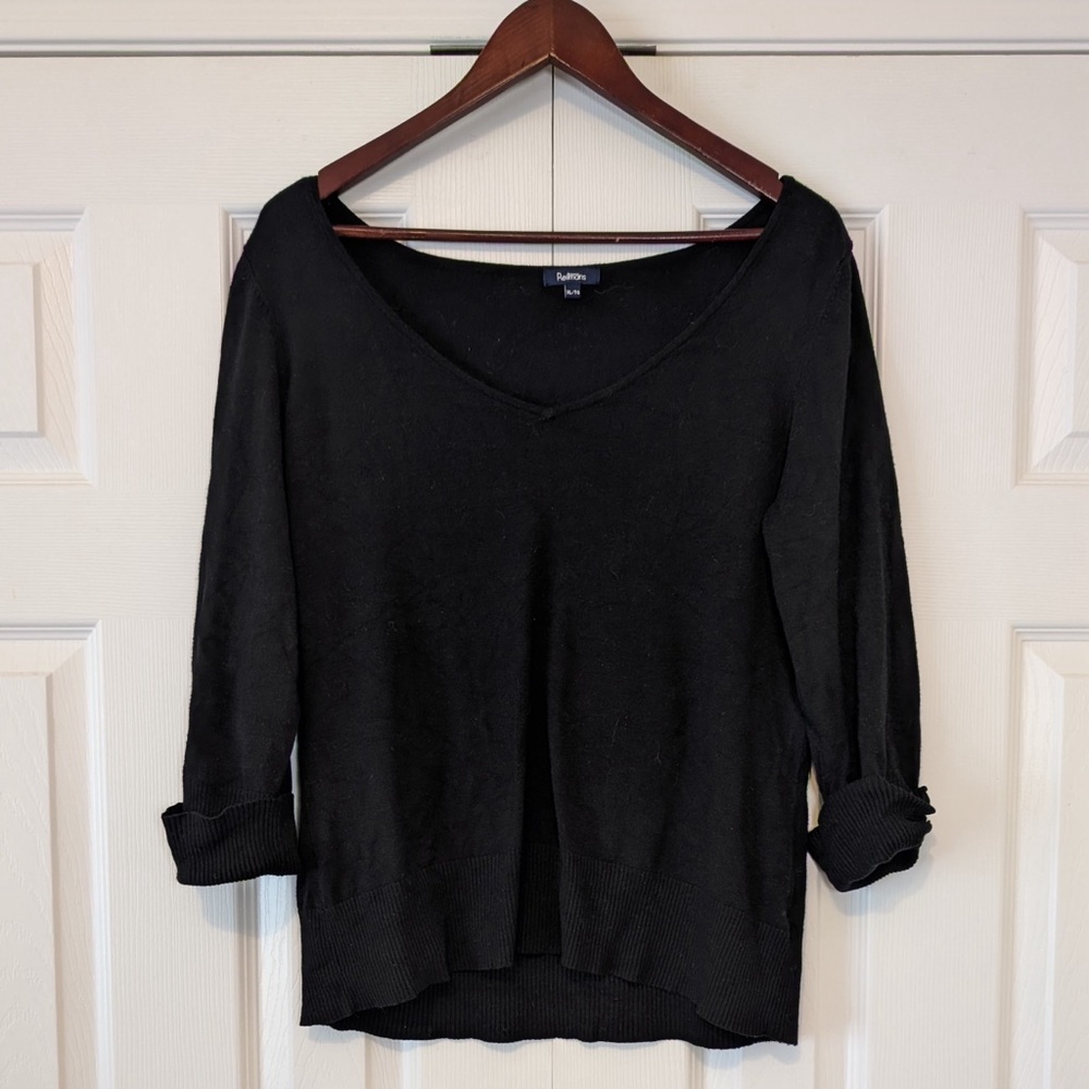 Real Y2K Vintage Reitmans Black V Neck Knit Shirt 75% Rayon 25% Nylon